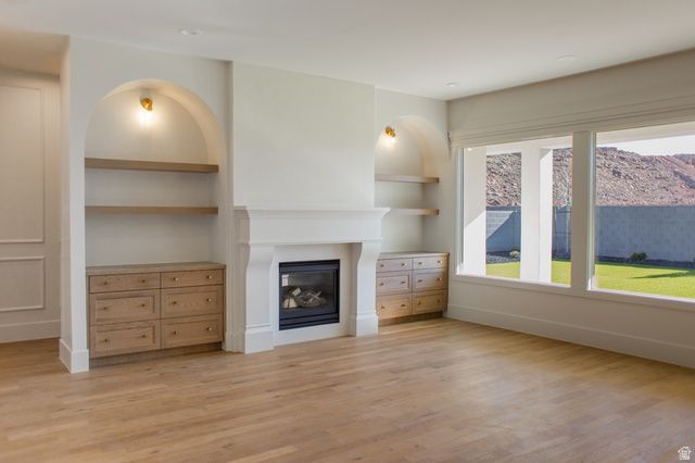 328 E MAYFIELD WOODS LN, Washington, UT 84780