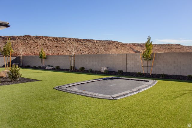 328 E MAYFIELD WOODS LN, Washington, UT 84780