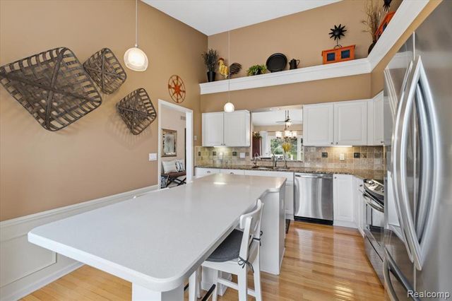 51184 Northview, Plymouth, MI 48170