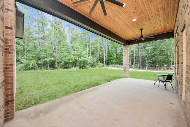 30 Road 66111, Dayton, TX 77535
