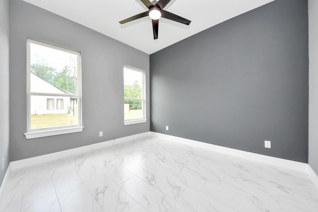 30 Road 66111, Dayton, TX 77535