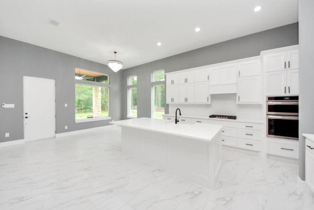 30 Road 66111, Dayton, TX 77535