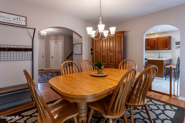 1309 PARTRIDGE Drive, Schodack, NY 12033
