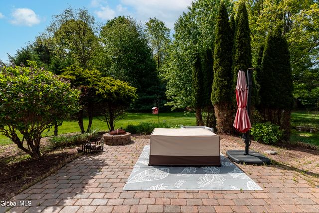 1309 PARTRIDGE Drive, Schodack, NY 12033