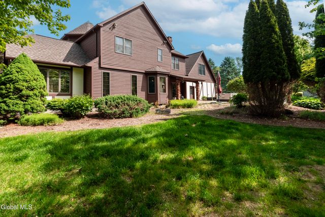 1309 PARTRIDGE Drive, Schodack, NY 12033
