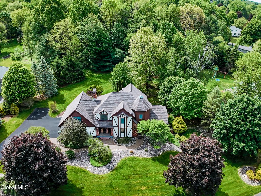 1309 PARTRIDGE Drive, Schodack, NY 12033