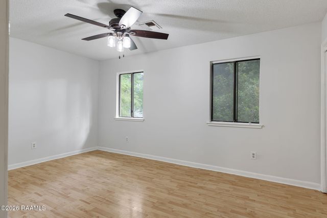 3500 E Simcoe Street 49, Lafayette, LA 70501