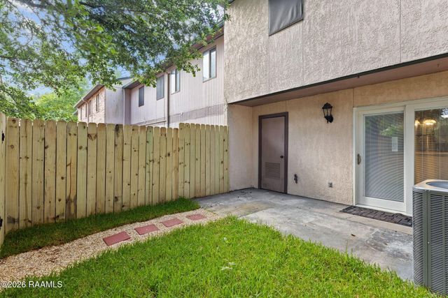 3500 E Simcoe Street 49, Lafayette, LA 70501