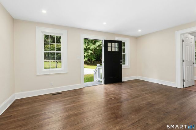 73 Simpaug Turnpike, Ridgefield, CT 06877
