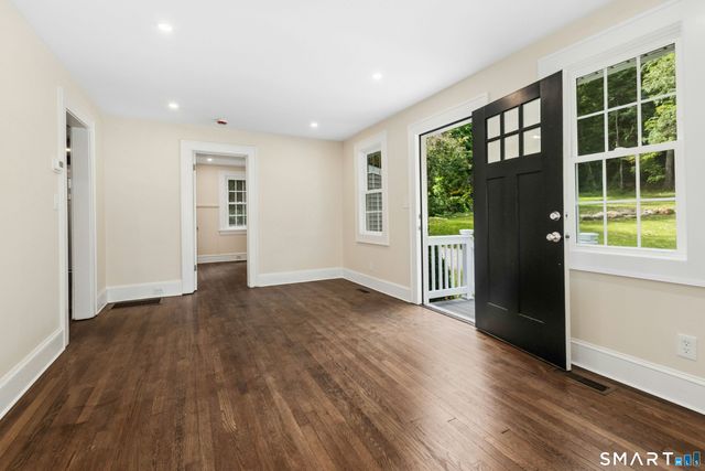 73 Simpaug Turnpike, Ridgefield, CT 06877