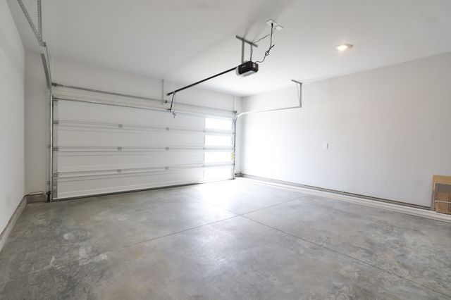 320 Apollo PVT Way, Gallatin, TN 37066