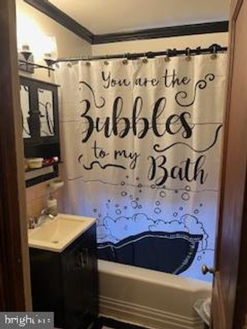 3330 CLAY ST NE, Washington, DC 20019