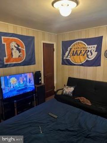 3330 CLAY ST NE, Washington, DC 20019