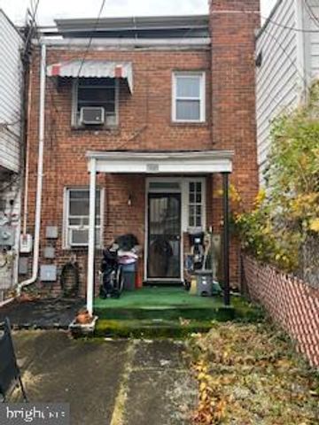 3330 CLAY ST NE, Washington, DC 20019