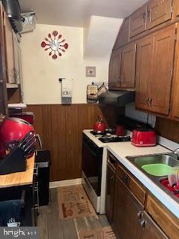 3330 CLAY ST NE, Washington, DC 20019