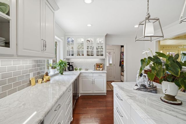 18319 Hereford Lane, Houston, TX 77058