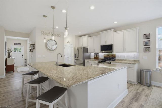 1940 Kippen Drive, Kernersville, NC 27284
