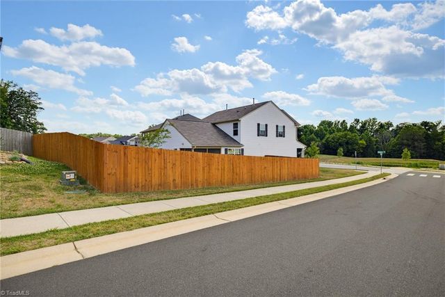 1940 Kippen Drive, Kernersville, NC 27284