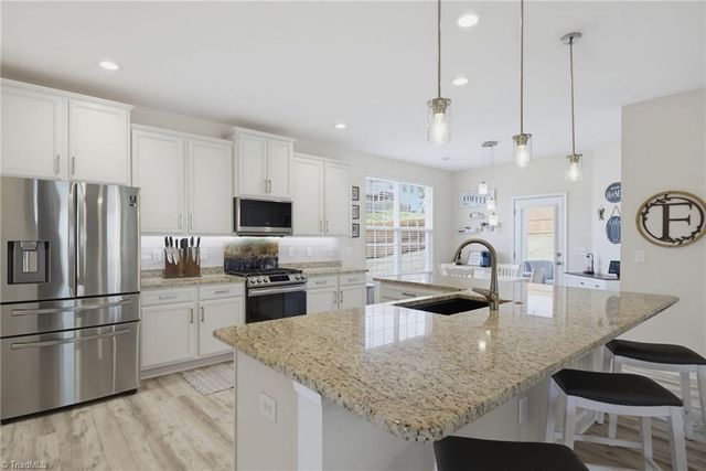 1940 Kippen Drive, Kernersville, NC 27284