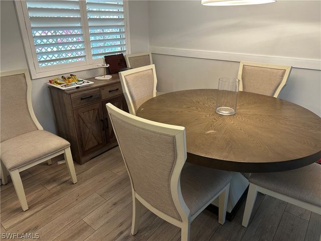 170 Pine Key LN 13, Naples, FL 34114