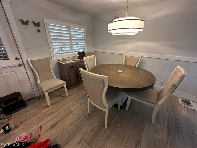 170 Pine Key LN 13, Naples, FL 34114