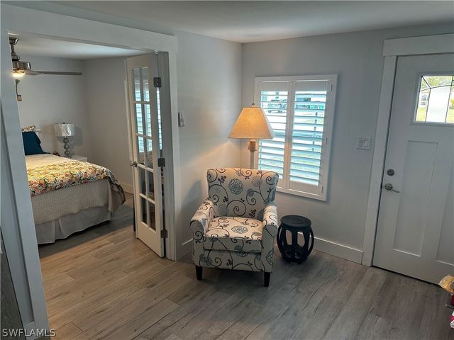 170 Pine Key LN 13, Naples, FL 34114