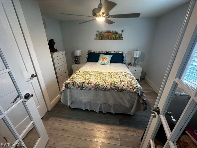 170 Pine Key LN 13, Naples, FL 34114