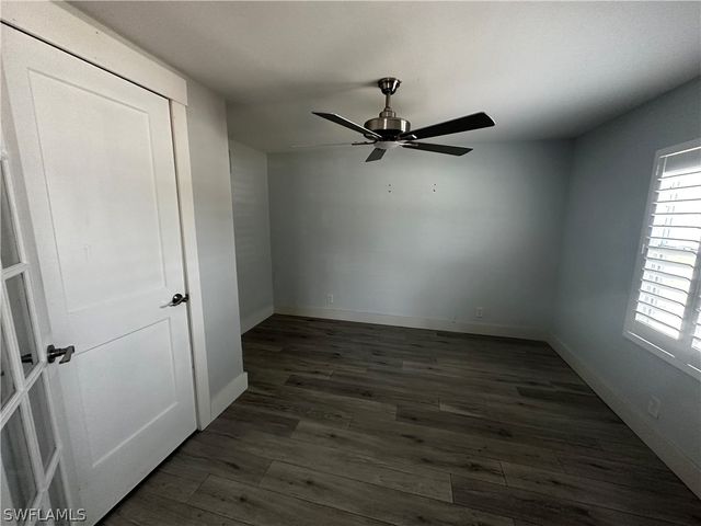 170 Pine Key LN 13, Naples, FL 34114