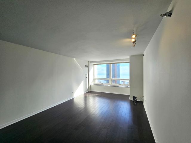 512 N MCCLURG Court 1906, Chicago, IL 60611