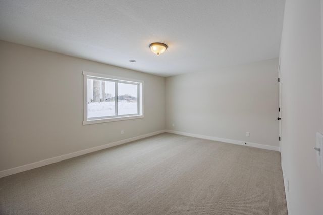 1660 Squirrel Way, New Richmond, WI 54017