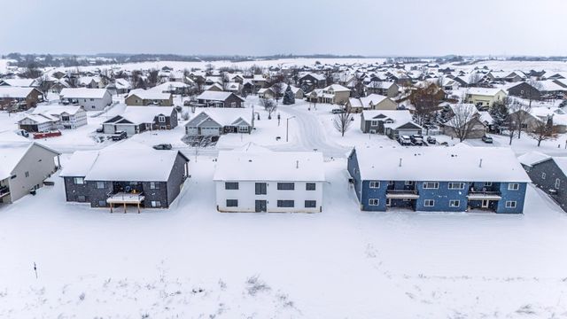 1660 Squirrel Way, New Richmond, WI 54017