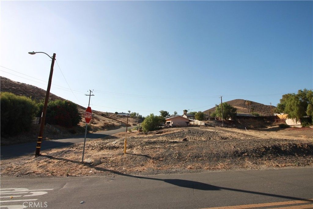 0 Hampshire Dr, Quail Valley, CA 92587 — exterior