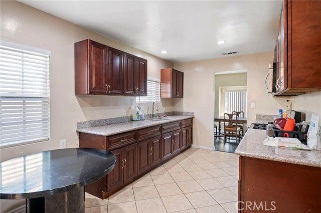 12617 S Halo, Compton, CA 90221