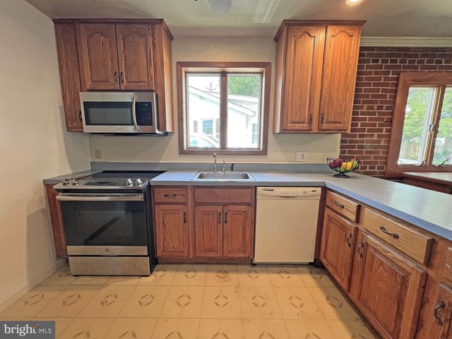 56 FARMDALE RD, Earleville, MD 21919