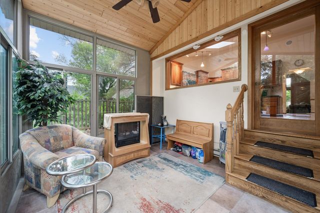 240 Cottonwood Drive, Vadnais Heights, MN 55127