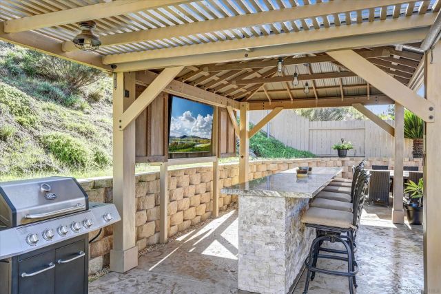 9448 Palomino Ridge Dr, Lakeside, CA 92040