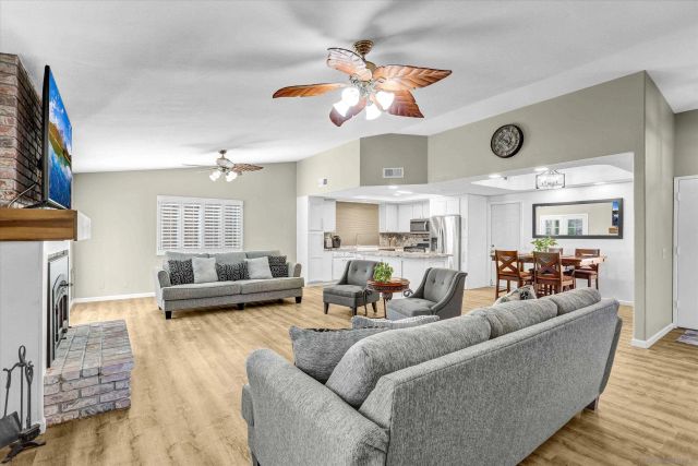 9448 Palomino Ridge Dr, Lakeside, CA 92040