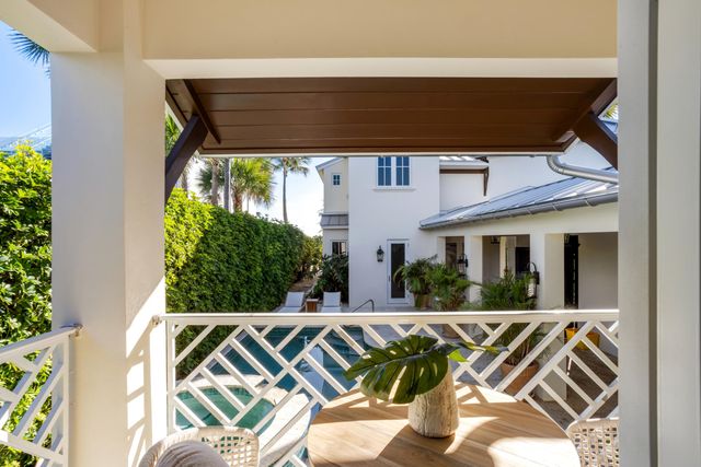 6201 N Ocean Boulevard, Ocean Ridge, FL 33435