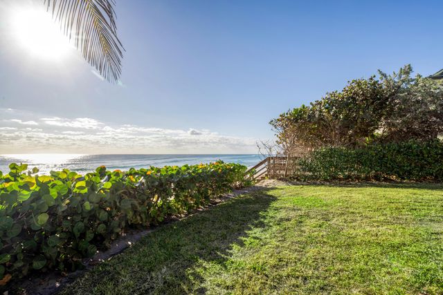 6201 N Ocean Boulevard, Ocean Ridge, FL 33435