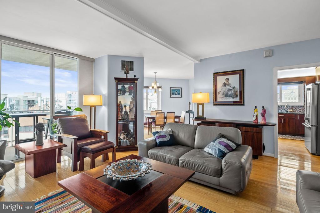 2301 CHERRY ST #12G, PHILADELPHIA, PA 19103 — exterior