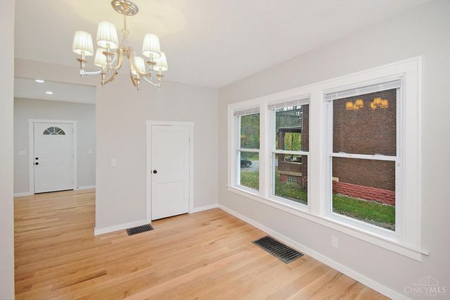 2097 West Fork Road, Cincinnati, OH 45211