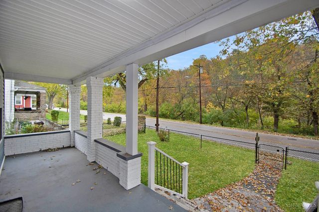 2097 West Fork Road, Cincinnati, OH 45211