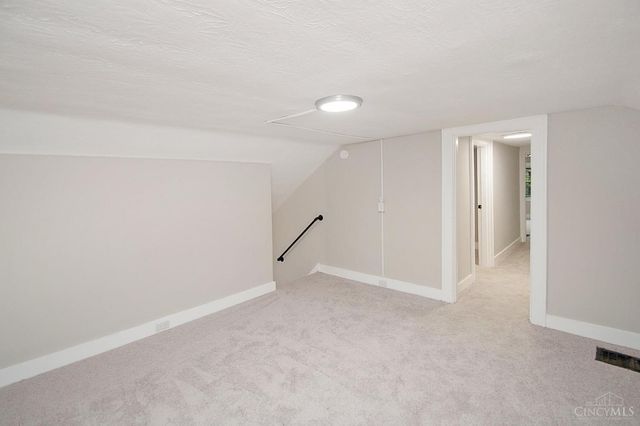 2097 West Fork Road, Cincinnati, OH 45211