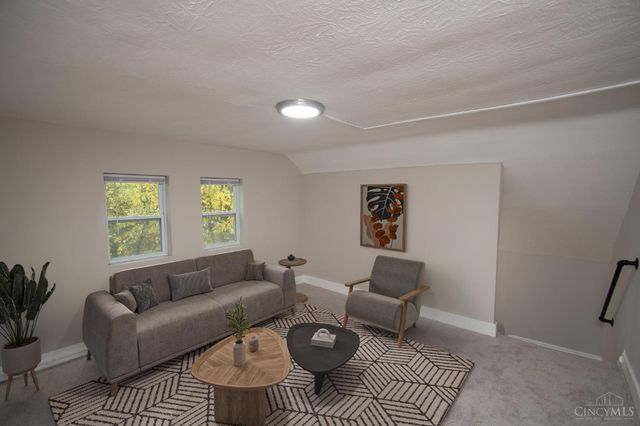 2097 West Fork Road, Cincinnati, OH 45211