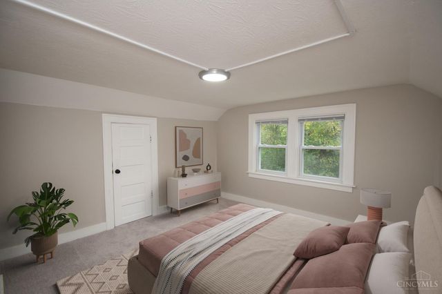 2097 West Fork Road, Cincinnati, OH 45211