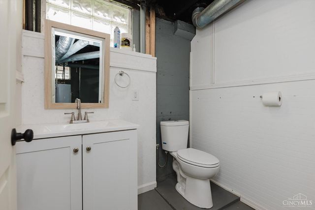 2097 West Fork Road, Cincinnati, OH 45211