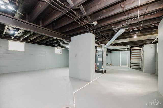 2097 West Fork Road, Cincinnati, OH 45211