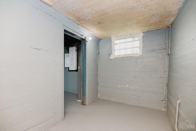 2097 West Fork Road, Cincinnati, OH 45211