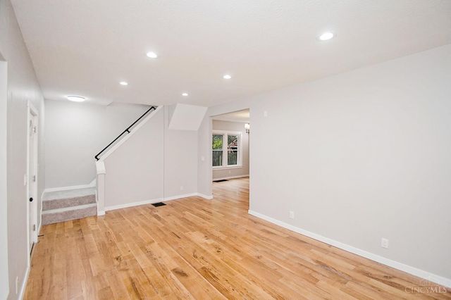 2097 West Fork Road, Cincinnati, OH 45211