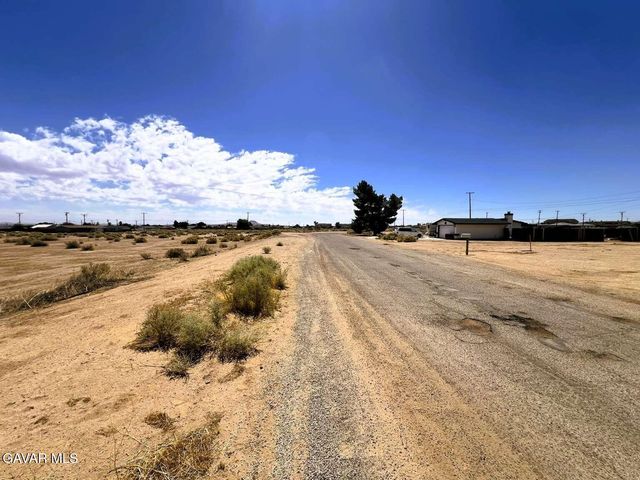 8526 Heather Avenue, California City, CA 93505